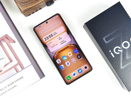 iQOO Z10 Turbo+评测：既要旗舰性能，又要超长续航？安排！
