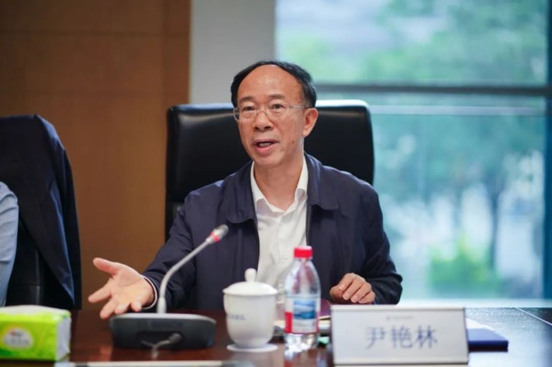 尹艳林：加快形成新的消费增长极