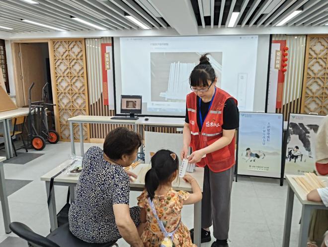 护航青少年健康成长，共建清朗文化环境
