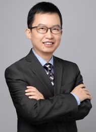 9月19日，上海市同济医院内分泌代谢科行政主任韩峻峰到太原市人民医院晋源院区坐诊