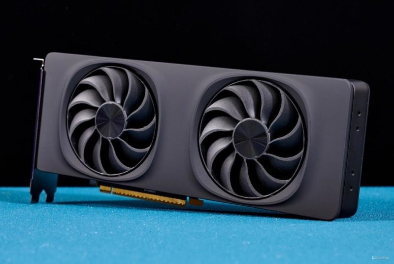 Intel Arc B580 Limited Edition首发评测：性能猛超4060，主流玩家新选！