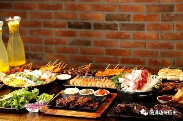 宋朝百姓的夜生活有多丰富？逛夜市、吃美食、听故事，花样繁多